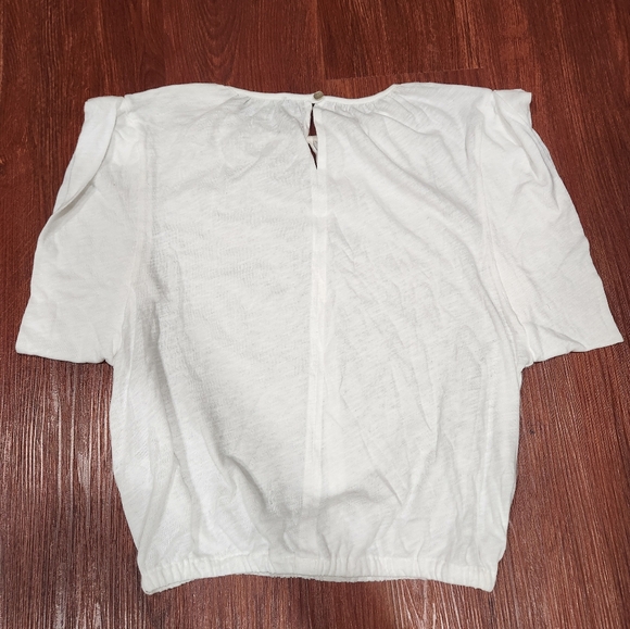 Amber Sakai Keyhole White Puff Sleeve Shirt - Picture 2 of 5